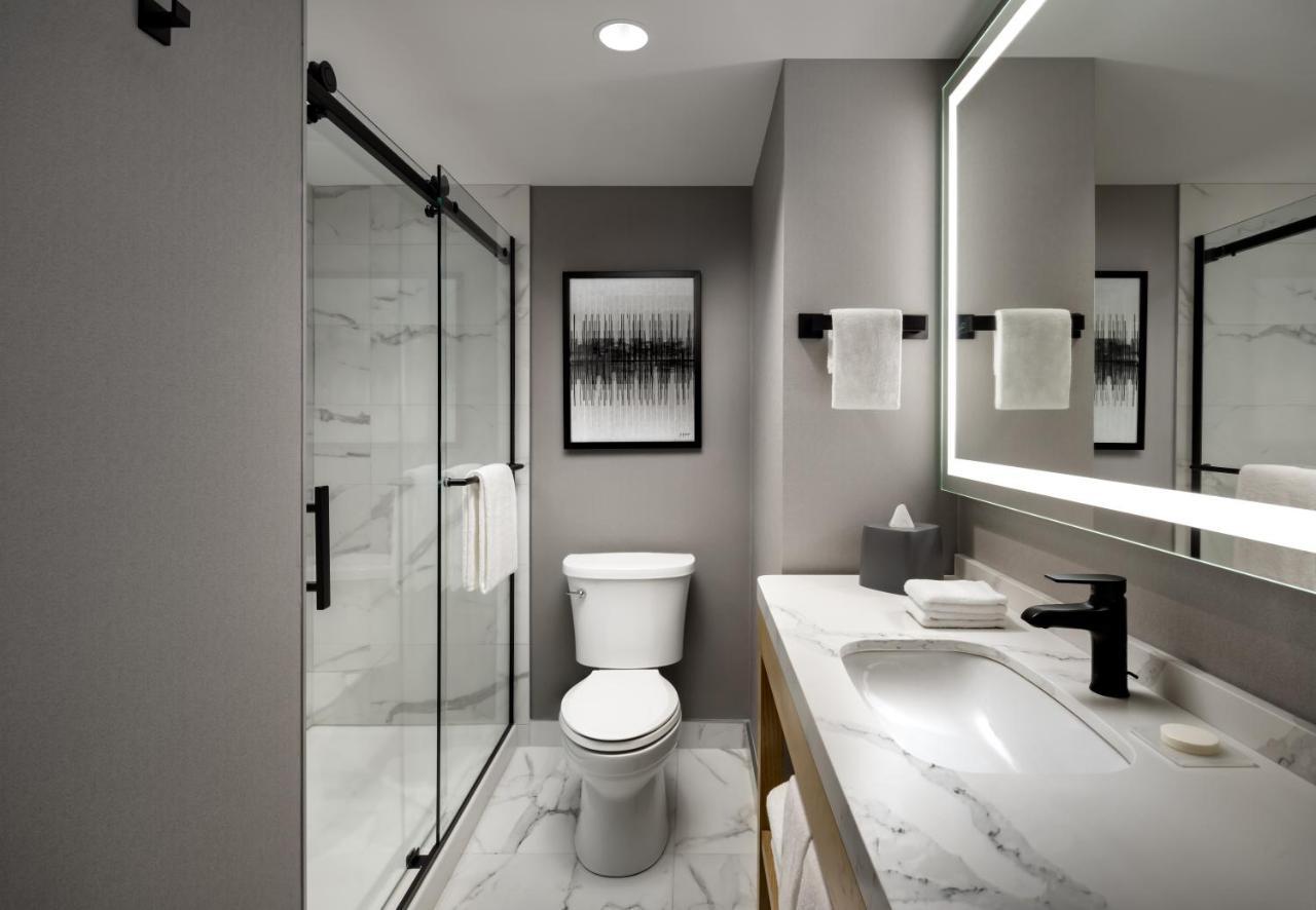 Queen Room with Two Queen Beds,1270264168:JPEG