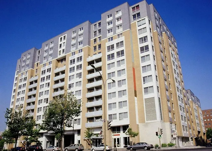 Faubourg Montreal Centre-Ville Downtown